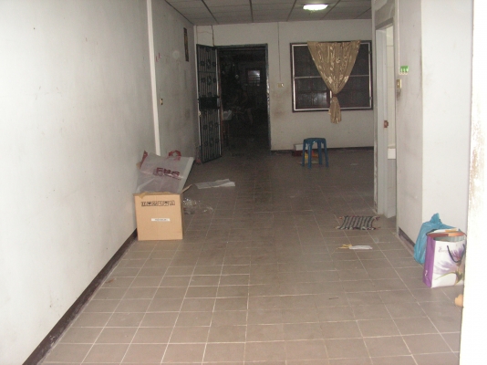 ขายทาวเฮ้าส์18ตารางวา2นอน2น้ำ(คุณเต้ยได้มาเป็นเพื่อนบ้านของผมเเล้วครับ)