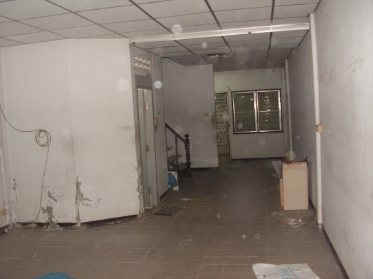 ขายทาวเฮ้าส์18ตารางวา2นอน2น้ำ(คุณเต้ยได้มาเป็นเพื่อนบ้านของผมเเล้วครับ)