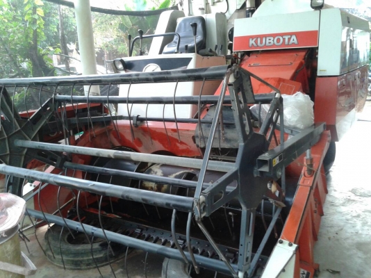 ขายรถเกี่ยวข้าวคูโบต้า DC60 คู่ เทรลเลอร์ลาก สภาพพร้อมใช้งาน เดิมใช้มือเดียว ช่วงล่างพร้อมใช้งาน