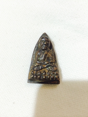 ปล่อยพระหลวงพ่อทวดเนื้อทองแดง