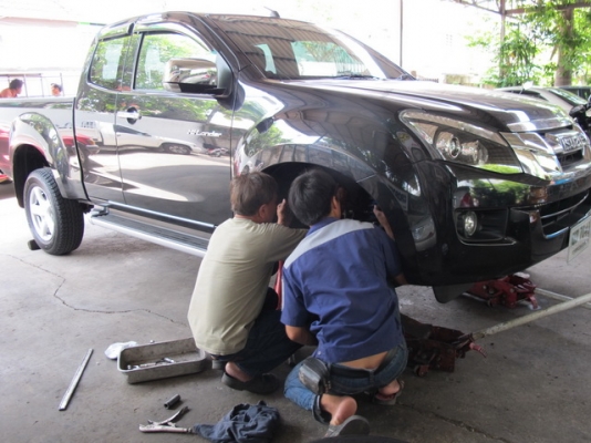 รับแก้ปัญหาช่วงล่าง รถกระบะ isuzu by Shock Profender รับแก้ปัญหาช่วงล่าง รถกระบะ isuzu by Shock Profender