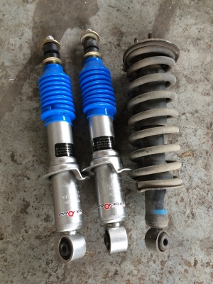 รับแก้ปัญหาช่วงล่าง รถกระบะ TriTron by Shock  Profender
