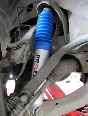 รับแก้ปัญหาช่วงล่าง รถกระบะ TriTron by Shock  Profender