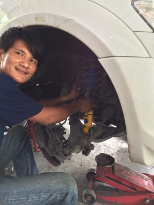 รับแก้ปัญหาช่วงล่าง รถ Pajerosport by Shock Profender