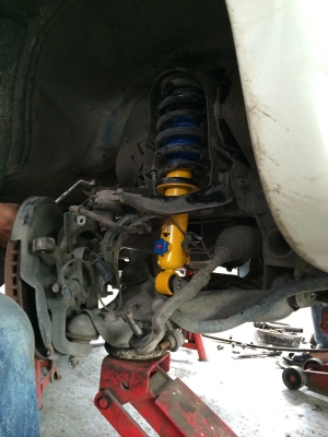 รับแก้ปัญหาช่วงล่าง รถ Pajerosport by Shock Profender