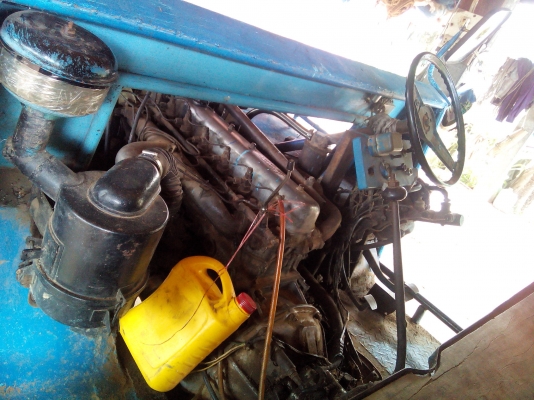 รถบรรทุกเพื่อการเกษตร 6ล้อ Hino EC100 6สูบ +ตู้นวดข้าว ไทยเส็ง 5.5ฟุต จัมโบ้