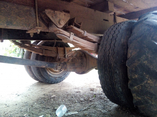 รถบรรทุกเพื่อการเกษตร 6ล้อ Hino EC100 6สูบ +ตู้นวดข้าว ไทยเส็ง 5.5ฟุต จัมโบ้