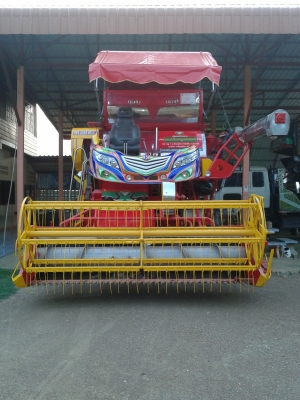 ขายรถเกี่ยวเกษตรพัฒนา รุ่นจ้าวช้างไวไฟ ขายรถเกี่ยวเกษตรพัฒนา รุ่นจ้าวช้างไวไฟ