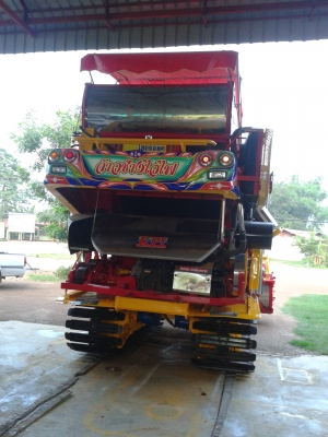 ขายรถเกี่ยวเกษตรพัฒนา รุ่นจ้าวช้างไวไฟ ขายรถเกี่ยวเกษตรพัฒนา รุ่นจ้าวช้างไวไฟ