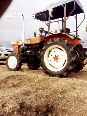 มาแล้วจ้า สีนวนจัดให้สำหรับคนทุนน้อย Kubota L2201 DT 22แรง