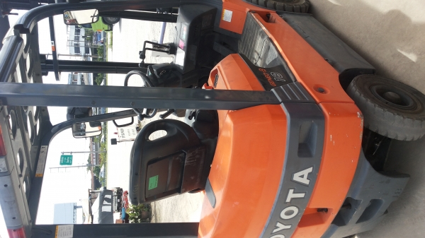 ขายรถไฟฟ้านั่ง toyota รุ่น 7 ขนาด 1.5 ตัน