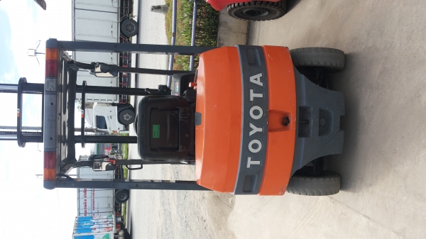 ขายรถไฟฟ้านั่ง toyota รุ่น 7 ขนาด 1.5 ตัน