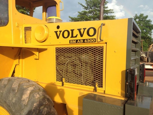 รถตัก VOLVO BM4300 ตัก 2 คิว มีทะเบียนครบ.