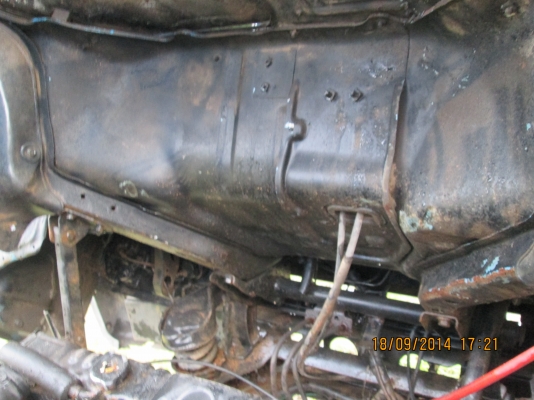 รถห้าง-ISUZU-NKR.55.6ล้อ3.20ม.ดั้มเครื่อง4JB1สภาพสวยมากพร้อมใช้..ราคา320.000.บ