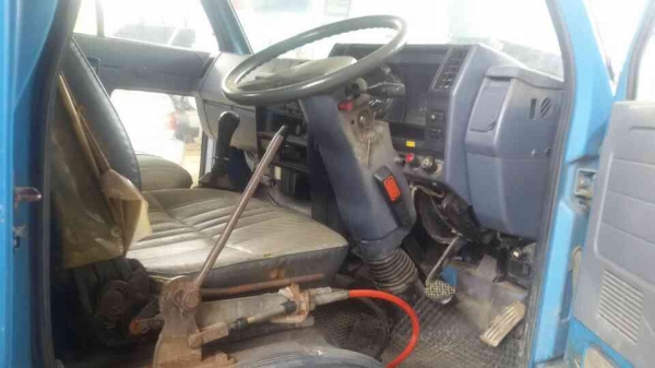 รถห้าง-ISUZU-NKR.55.6ล้อ3.20ม.ดั้มเครื่อง4JB1สภาพสวยมากพร้อมใช้..ราคา320.000.บ