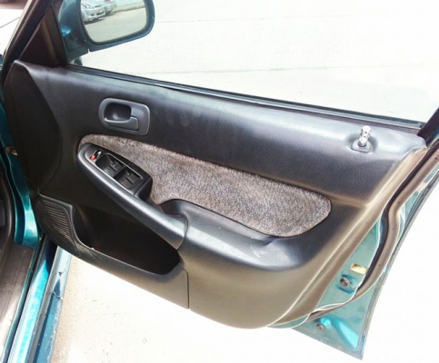 Honda civic ปี 97 เกียร์ออโต้ เครื่องดี เกียร์เปลี่ยนนิ่ม ช่วงล่างเงียบ แอร์เย็น แม็กซ์ 16 กระจกไฟฟ้า ปรับเเละพับไฟฟ้า โหลดนิดๆ ท่อแต่ง ภาษี 58 เอกสารพร้อมโอน  ราคา 79,000 บาท  0896878976 โอ๋  id line : charnpreecha