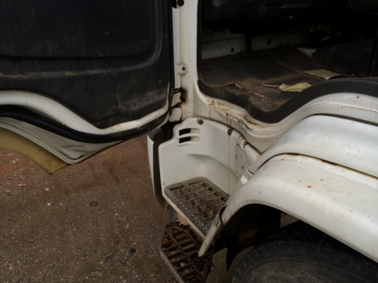 6ล้อใหญ่200แรงFTR33P2-73001788.. ยูโร2 ปี*2548 ช่วงยาว ห้างแท้...กระบะ7.20ม. ช่วงล้อ5เมตรกว่า.เหมาะสำหรับติดเครน.