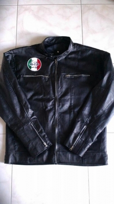 ขายเสื้อหนังของใหม่ คอจีน มีสีดำกับน้ำตาล ทุกไซส์