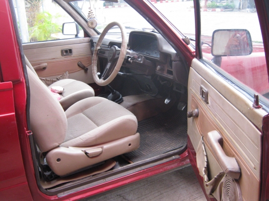 รักมากจำใจขาย สภาพเยี่ยมสมบูรณ์ ใช้น้อย สี่ประตูคันแรกของมุกดาหาร(ลงรูปเพิ่มตามจริง) รักมากจำใจขาย สภาพเยี่ยมสมบูรณ์ ใช้น้อย สี่ประตูคันแรกของมุกดาหาร(ลงรูปเพิ่มตามจริง)