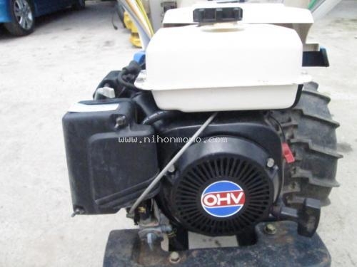 รถเกี่ยวข้าวเดินตาม !!!   ISEKI     RE50S   รหัสสินค้า : 14001918   หรือเพิ่มเติมไดที่ www.nihonmono.com