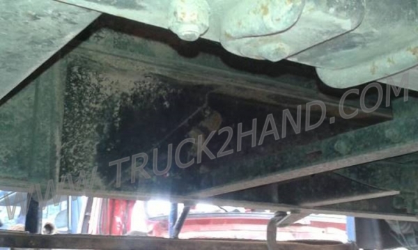 HINO 6 ล้อ FF  พื้นเรียบ  6 สูบ เครื่อง 195 แรงม้า สภาพพร้อมใช้