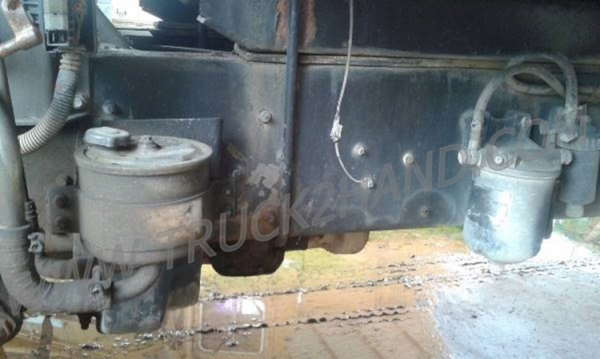 HINO 6 ล้อ FF  พื้นเรียบ  6 สูบ เครื่อง 195 แรงม้า สภาพพร้อมใช้