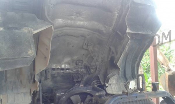 HINO 6 ล้อ FF  พื้นเรียบ  6 สูบ เครื่อง 195 แรงม้า สภาพพร้อมใช้