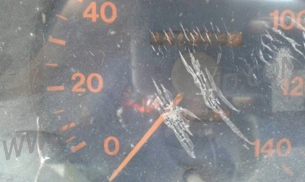 HINO 6 ล้อ FF  พื้นเรียบ  6 สูบ เครื่อง 195 แรงม้า สภาพพร้อมใช้