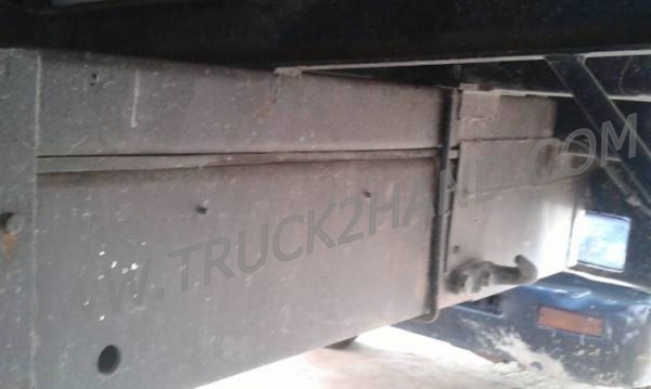 HINO 6 ล้อ FF  พื้นเรียบ  6 สูบ เครื่อง 195 แรงม้า สภาพพร้อมใช้