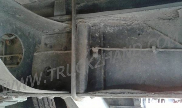 HINO 6 ล้อ FF  พื้นเรียบ  6 สูบ เครื่อง 195 แรงม้า สภาพพร้อมใช้