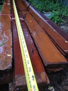 ไม้มะค่าหน้า 10 หนา 1.5 นิ้วรางลิ้น+ไม้พื้นตะเคียน