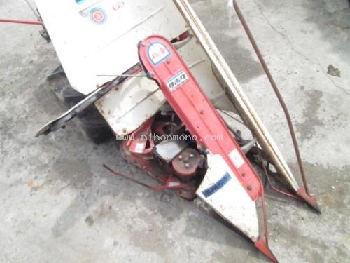 รถปลูกข้าวดำนาแบบนั่งขับ !!!     YANMAR     RR40   รหัสสินค้า : 14001924  หรือเพิ่มเติมไดที่ www.nihonmono.com