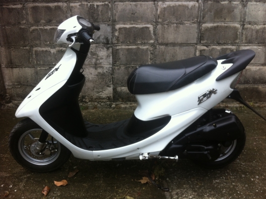 ขายhonda dio ZXสวยๆเพิ่งทำสีใหม่ เครื่องเดิมๆพร้อมใช้ ขายhonda dio ZXสวยๆเพิ่งทำสีใหม่ เครื่องเดิมๆพร้อมใช้