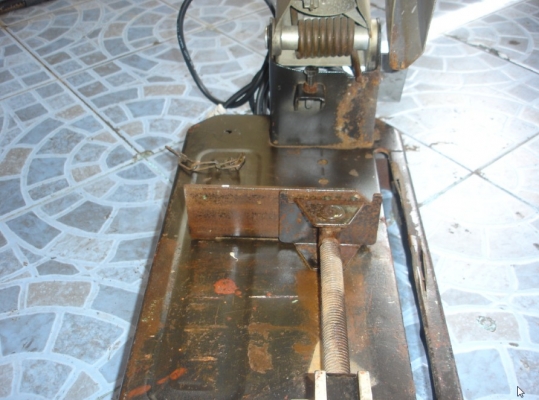 ขายแท่นตัดไฟเบอร์ BOSCH 14 นิ้ว 2,000 วัตต์ รุ่น GCO 2