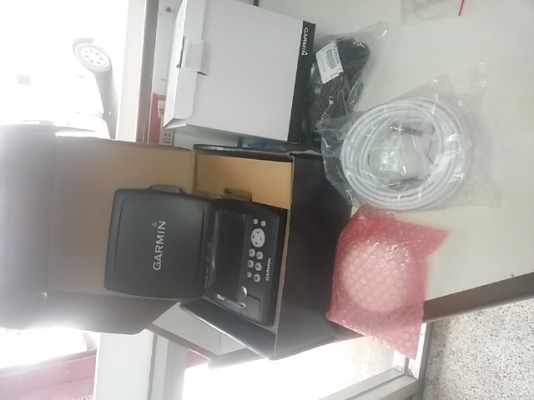 ขายซาวเดอร์ garminรุ่น350c มี585ด้วยนะครับ ขายซาวเดอร์ garminรุ่น350c มี585ด้วยนะครับ