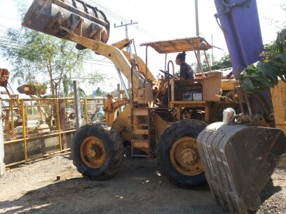 ขายรถตัก KOMATSU JH 60 สภาพพร้อมใช้ เครื่องดี ปั้มดีเกียร์ทอคร์แลงดี ระบบยก-ตัก แรงดี พวงมาลัยเบา