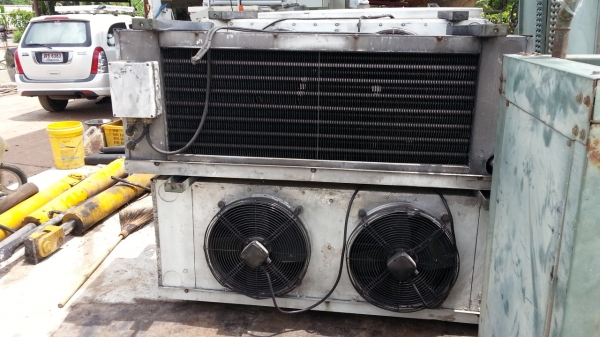 ขายเครื่องทำความเย็น ห้องขนาด 10x16 เมตร -5 องศามีจำนวน 4 ชุดราคาชุดละ120,000 บาท