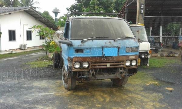 รถบรรทุกน้ำ ISUZU