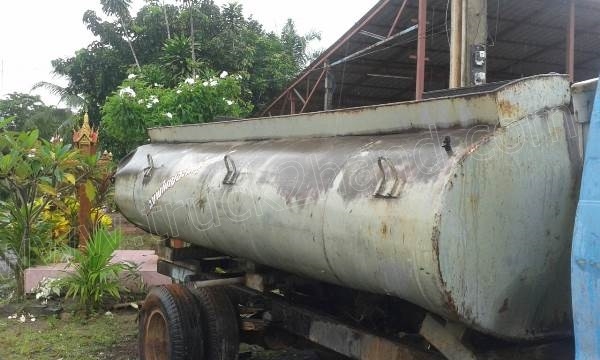 รถบรรทุกน้ำ ISUZU