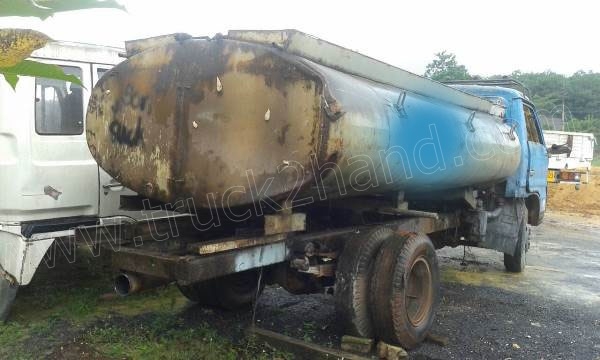 รถบรรทุกน้ำ ISUZU