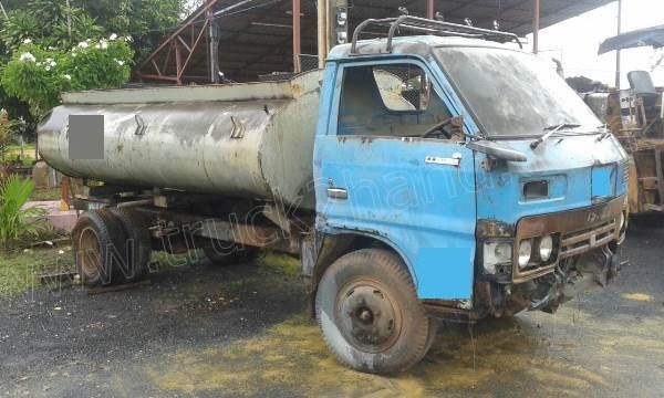 รถบรรทุกน้ำ ISUZU