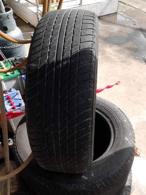 185/65R14 BRIDGESTONE TAXI PREMIUM  มีชุด 4 เส้น  TEL.081-427-3941
