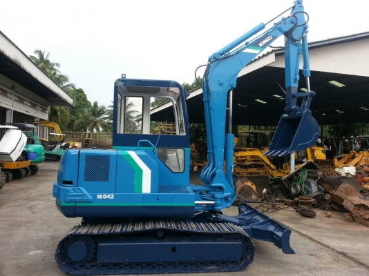 ขาย รถขุด KOBELCO รุุ่น SK042 แทร็กเหล็ก หัวเก๋ง มือสองญี่ปุ่น