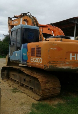 รถแบคโฮยี่ห้อ ฮิตาซิ EX200-3