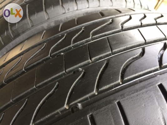 ยางมิชลิน215 60R16 ปี2013 ถูกๆ ยางมิชลิน215 60R16 ปี2013 ถูกๆ