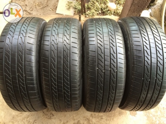 ยางมิชลิน215 60R16 ปี2013 ถูกๆ ยางมิชลิน215 60R16 ปี2013 ถูกๆ