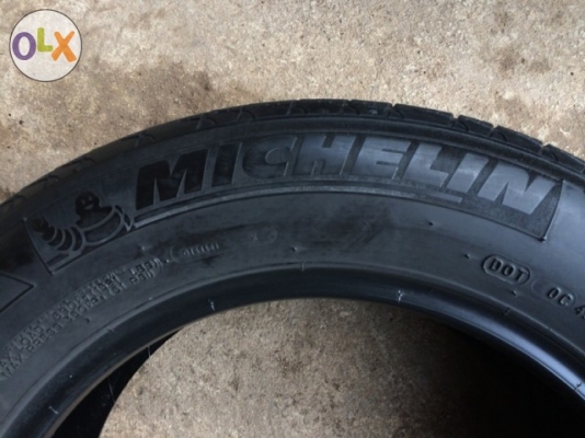 ยางมิชลิน215 60R16 ปี2013 ถูกๆ ยางมิชลิน215 60R16 ปี2013 ถูกๆ