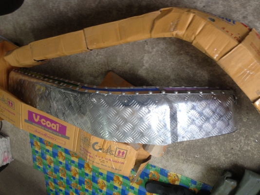 ขายบังโคลนร็อคกี้ ของไหม่1คู่ ขายบังโคลนร็อคกี้ ของไหม่1คู่