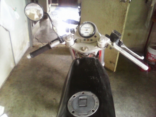 ขายโคลงยืน SDR 200  ยางใหม่ หน้าหลัง 9,000 bath