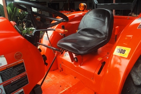 ขายรถไถ Kubota L 4708 (4WD) พร้อมดันหน้าและโรตารี1.8ตราช้าง เครื่องแน่นๆ